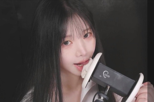 深情默指导助眠直播：一位温柔触觉疗愈者如何让你在黑暗中安然入眠-2